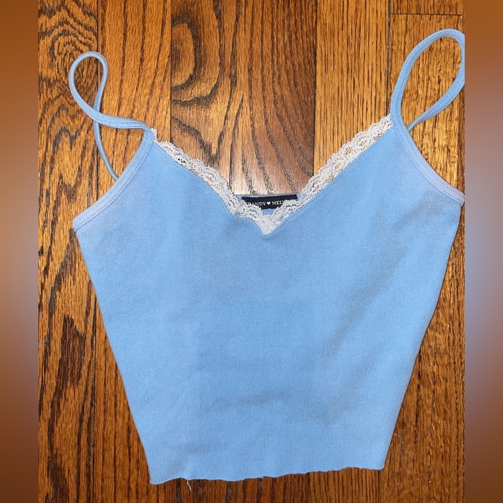blue tank top